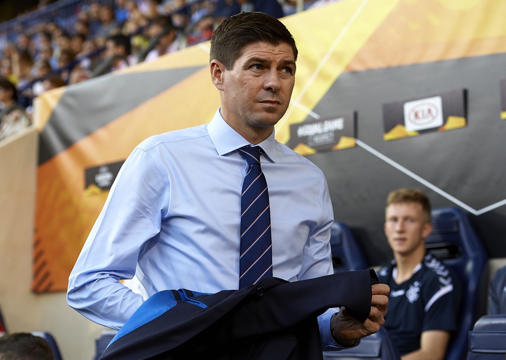 关于巴塞当纳够客场逆转比利亚雷亚尔，斩获三分的信息