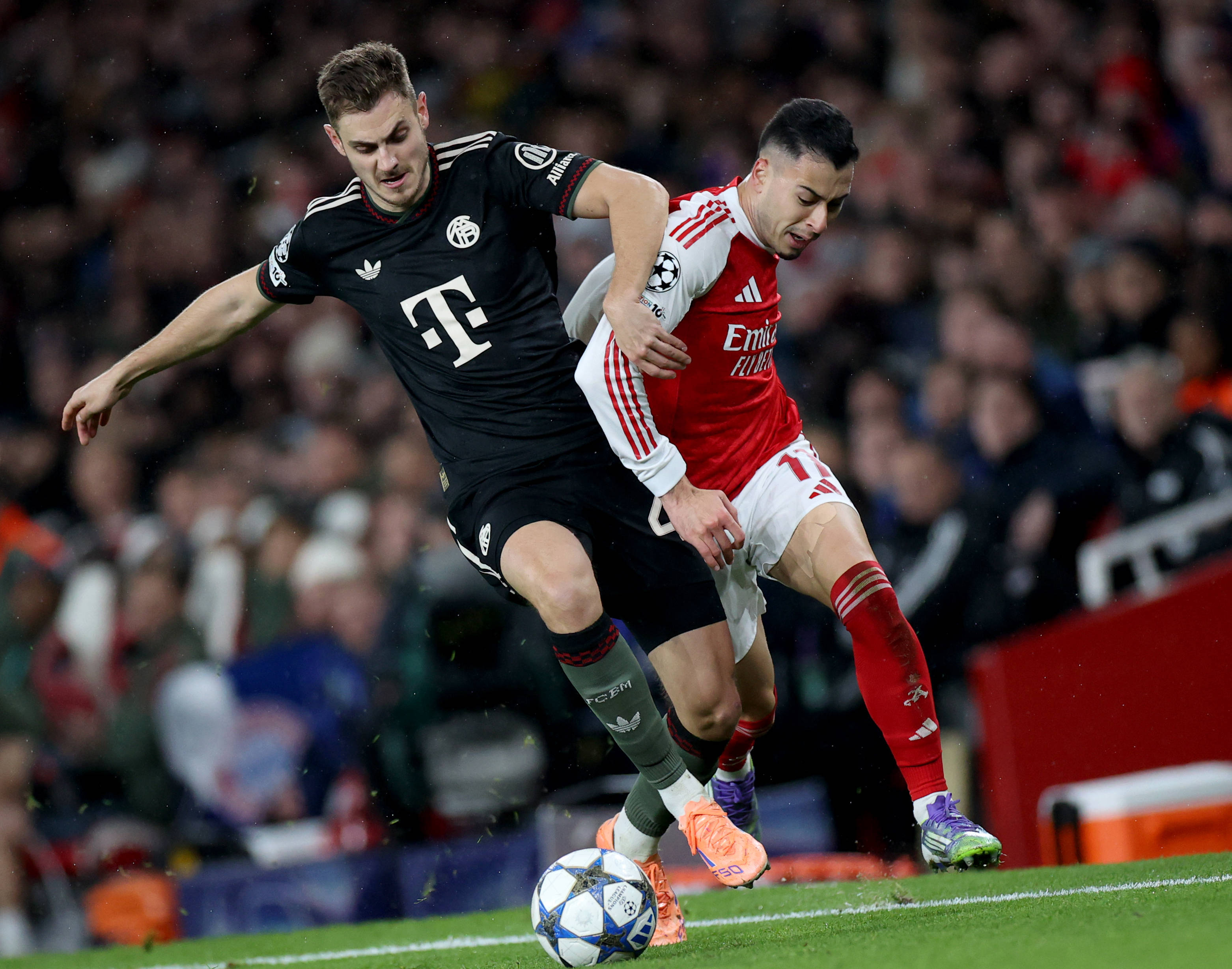 拜仁慕尼黑客胜亚特兰大,豪取欧冠八强的简单介绍 拜仁慕尼黑客胜亚特兰大,豪取欧冠八强的简单介绍