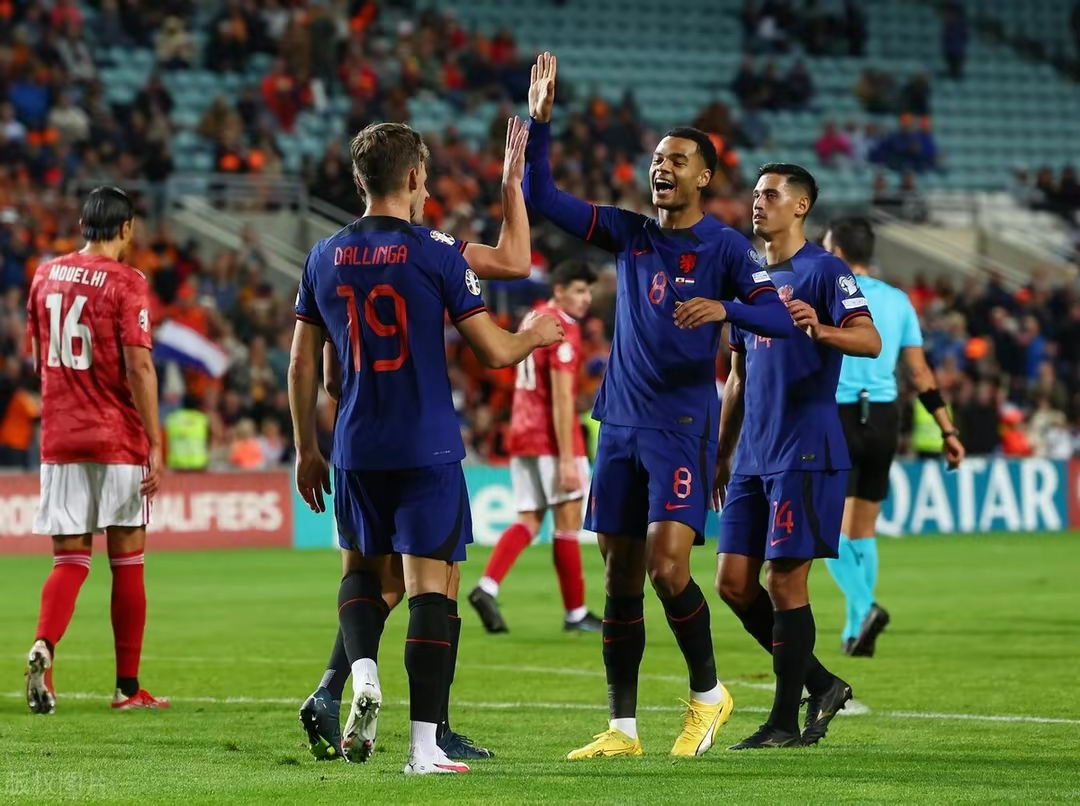 包含战真硝烟！欧预赛冠军之路，强者将会胜出的词条