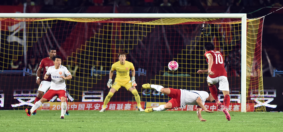 阿尔及利亚队实力超群，非洲杯连胜晋级